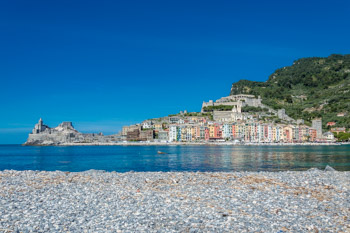Ansicht des Dorfs von der Insel Palmaria, Portovenere, Cinque Terre, Italien